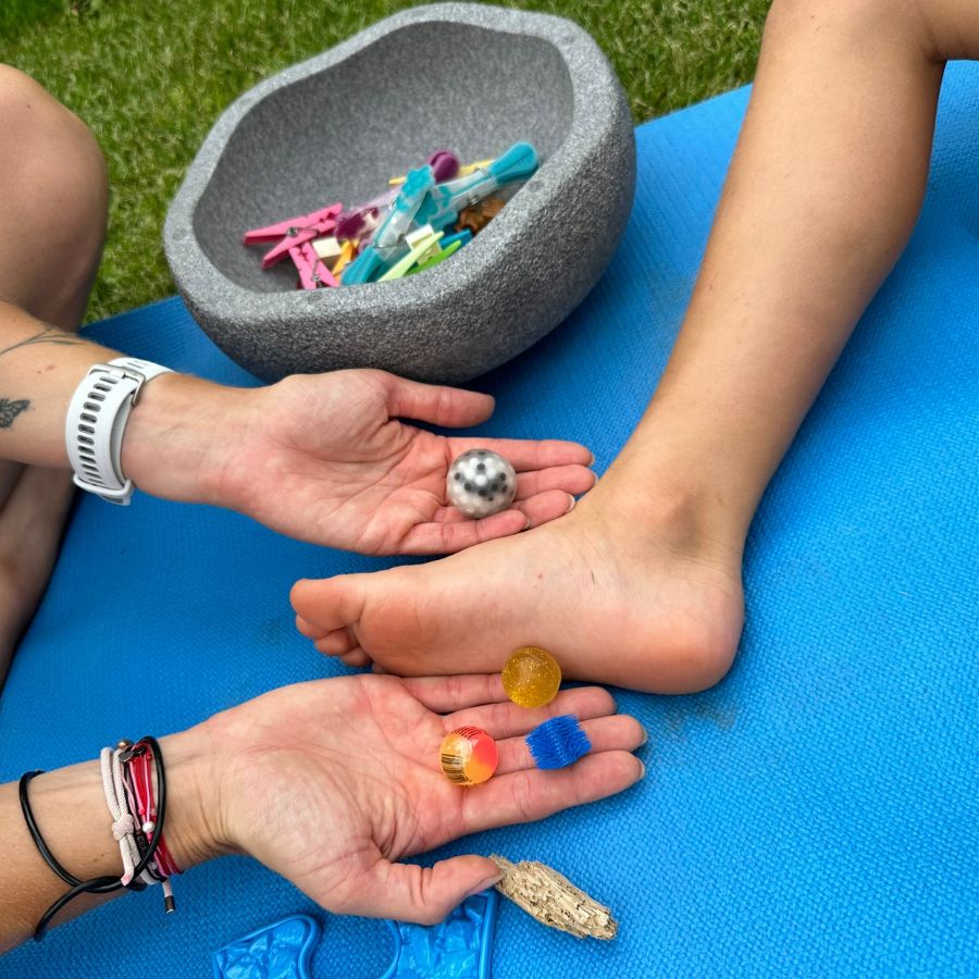 vtaceni spicek - stimulace chodidel